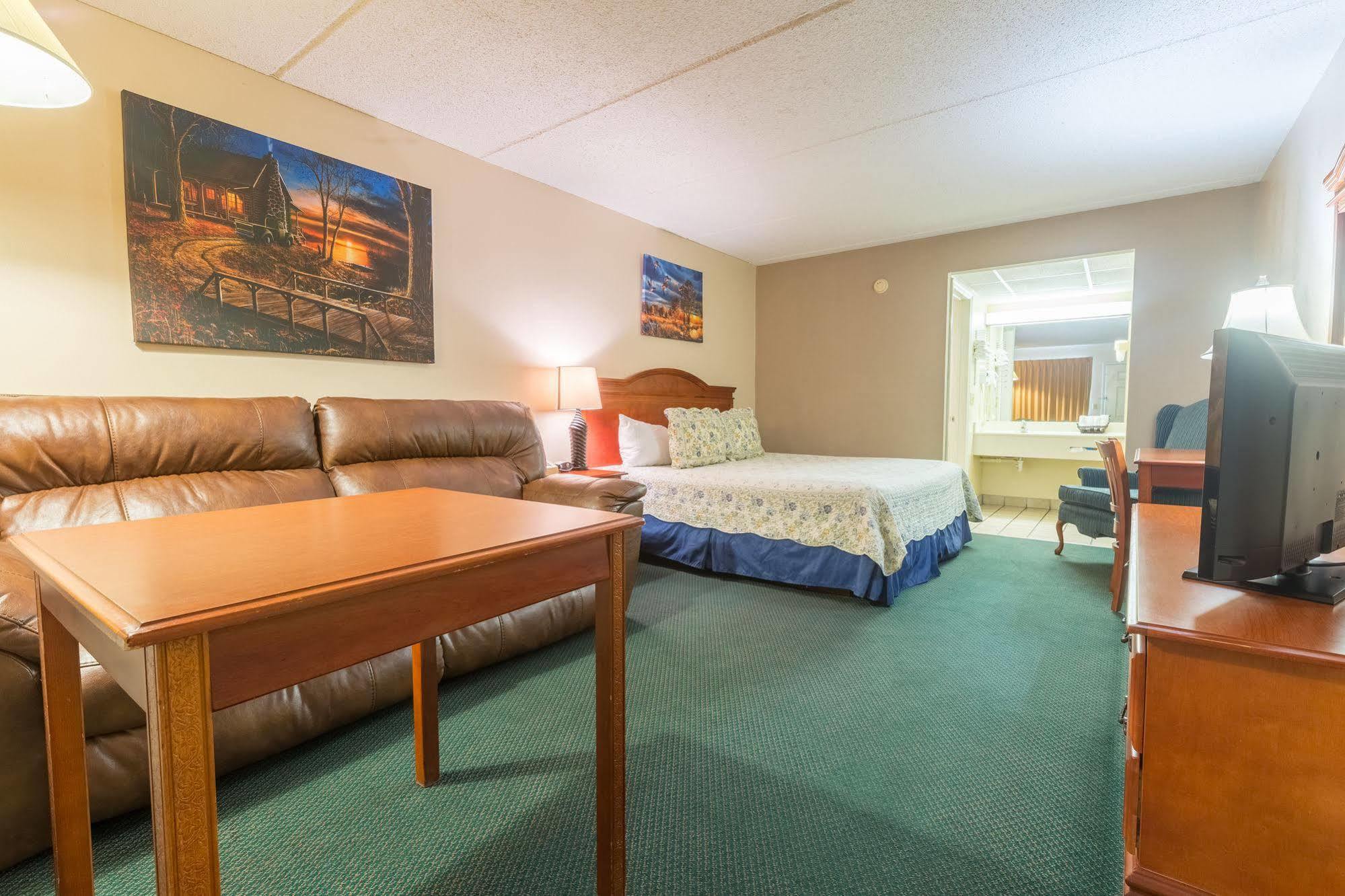 Mountain Breeze Motel Пиджен Фордж Екстериор снимка